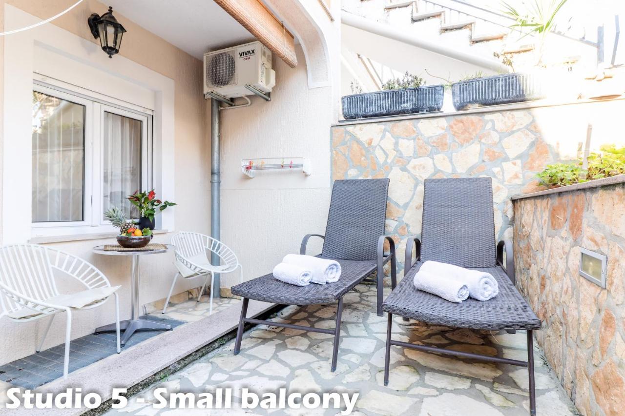 Apartments Juric Върсар Екстериор снимка