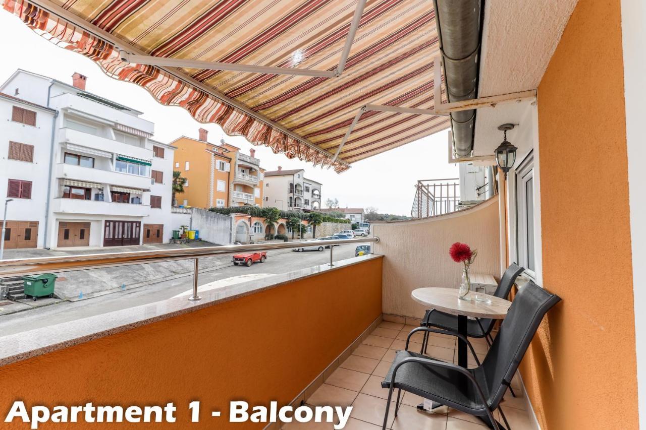 Apartments Juric Върсар Екстериор снимка