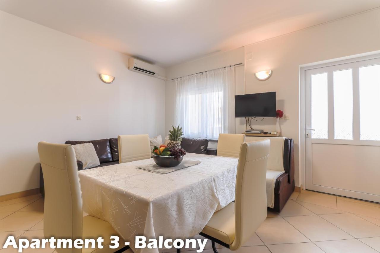 Apartments Juric Върсар Екстериор снимка