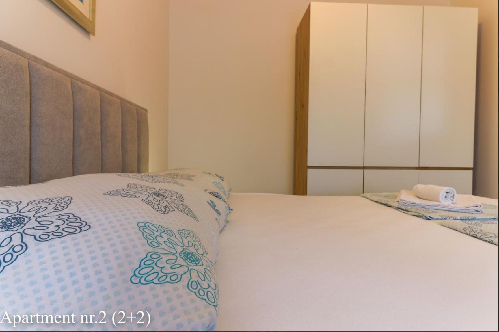 Apartments Juric Върсар Екстериор снимка
